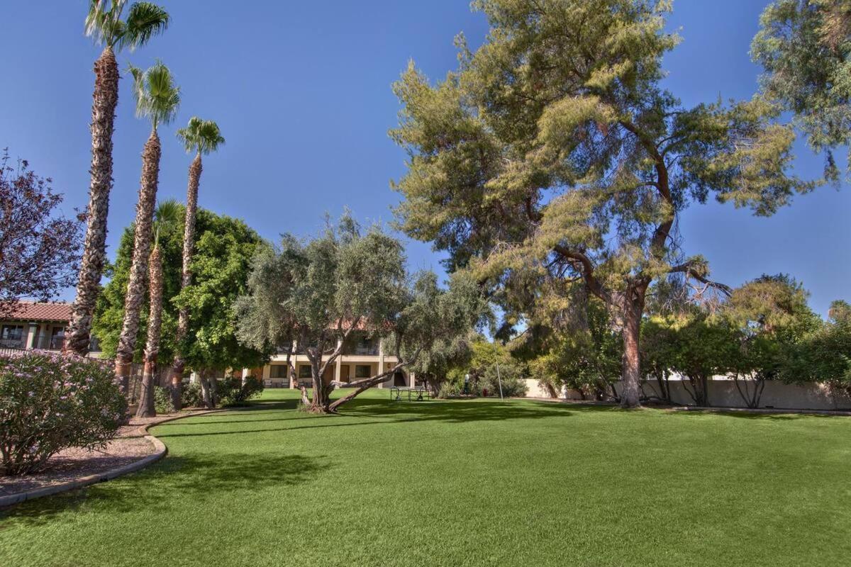 Independence 47 Hotel Scottsdale Exterior photo