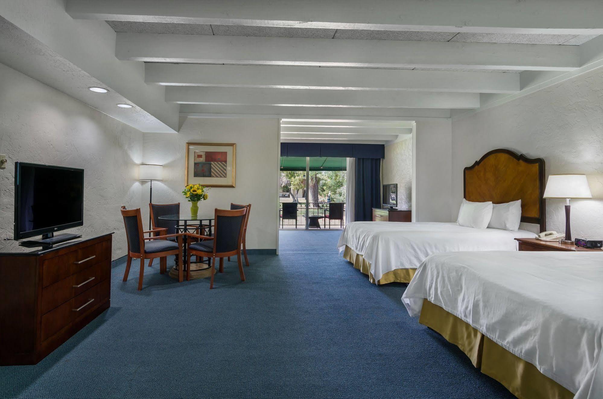 Independence 47 Hotel Scottsdale Exterior photo