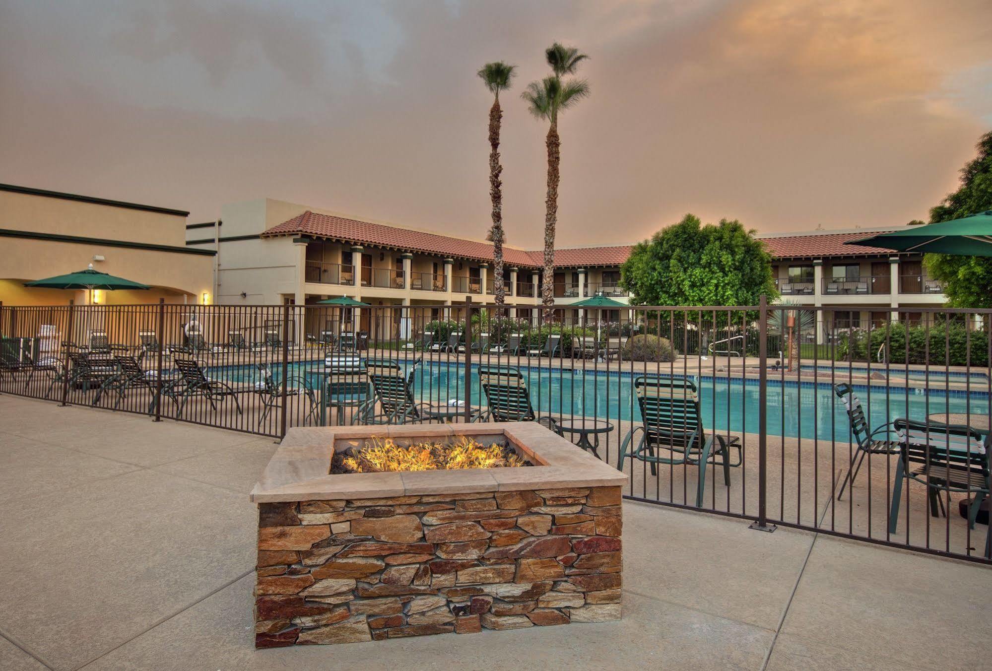 Independence 47 Hotel Scottsdale Exterior photo