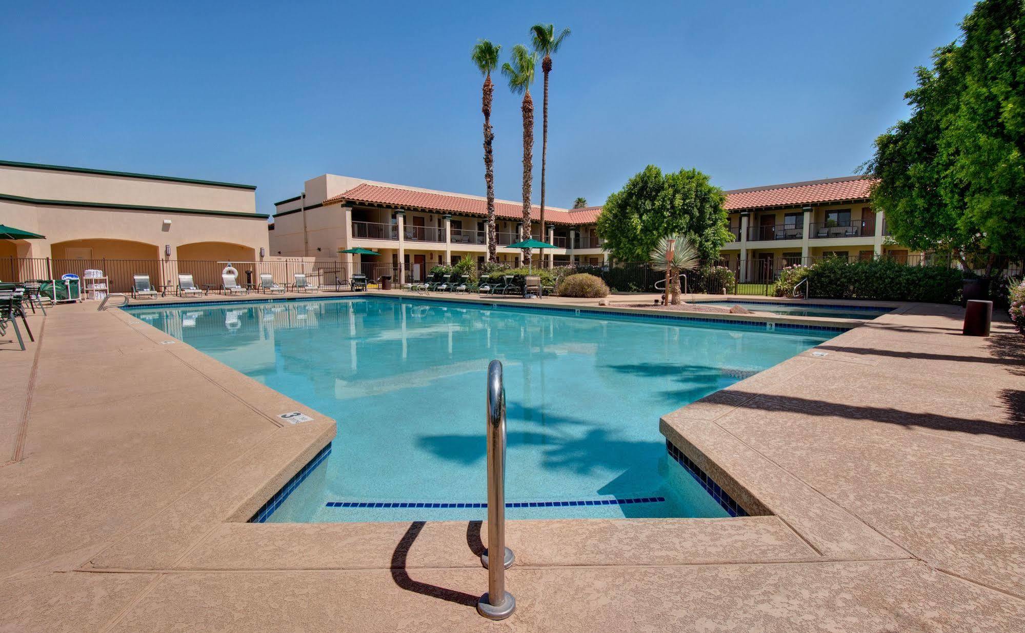 Independence 47 Hotel Scottsdale Exterior photo